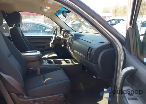 2011 Chevrolet Silverado 1500 Lt from USA, damaged, VIN 1GCRKSEA7BZ313978